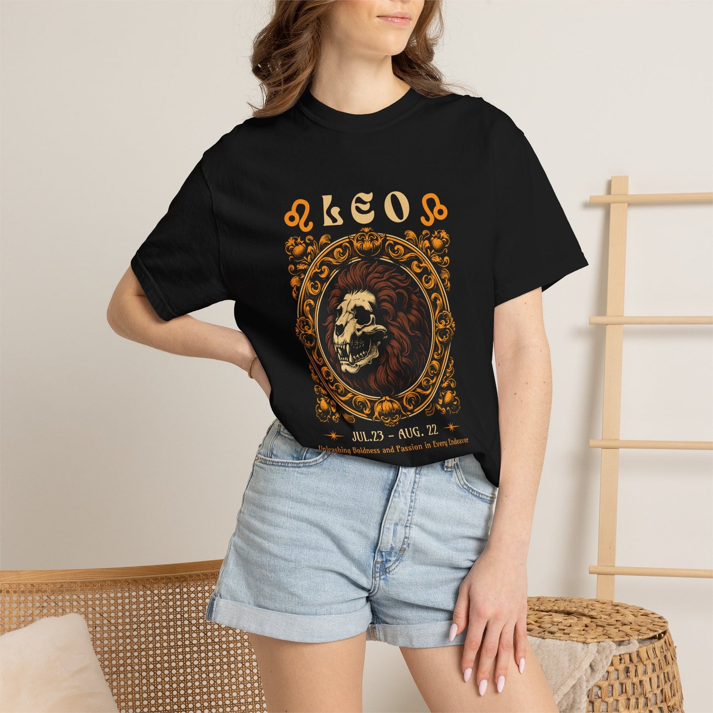 Trendy Bold Zodiac Skull Lion Leo Sign T-Shirt for Casual Wear
